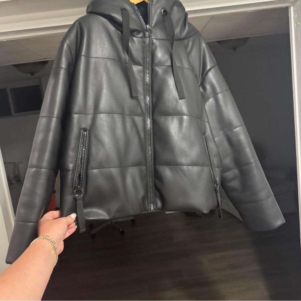 Zara Black Puffer Jacket with Hood